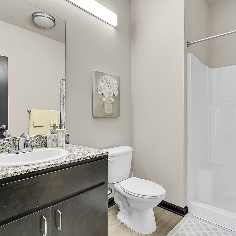 Bathroom-03-930-NoMo