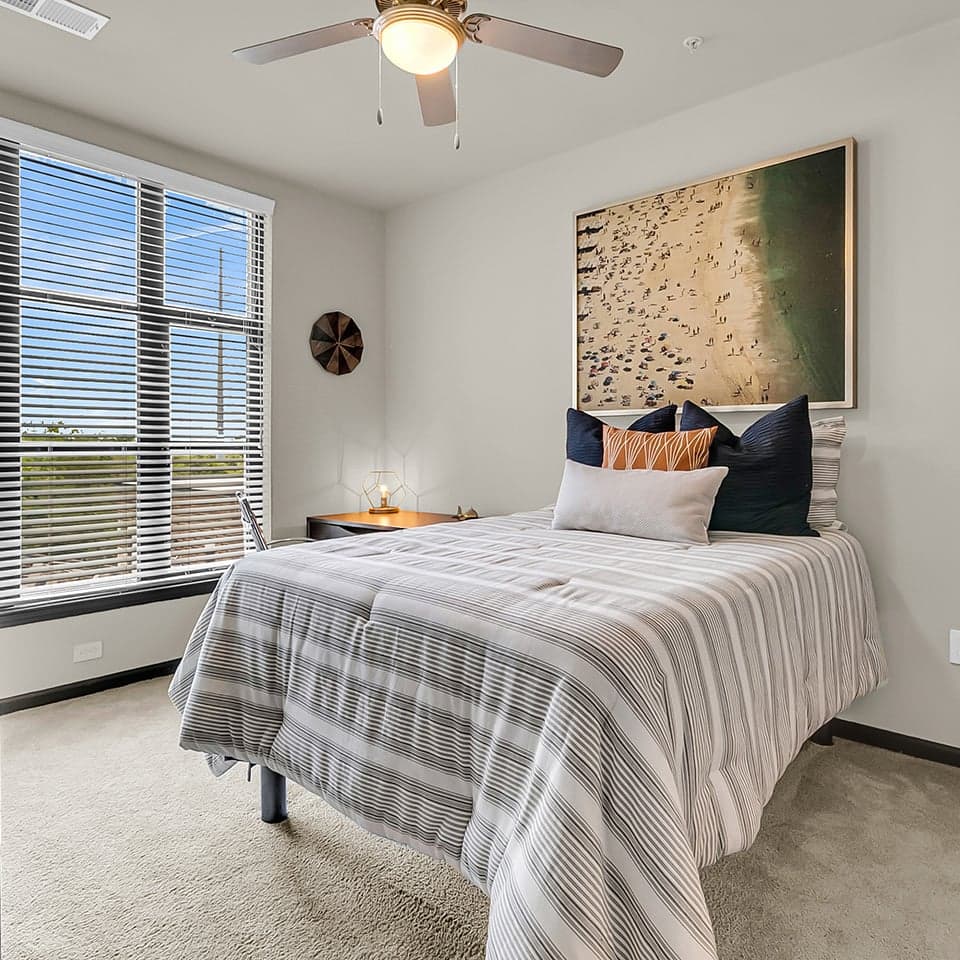 Bedroom-930-NoMo