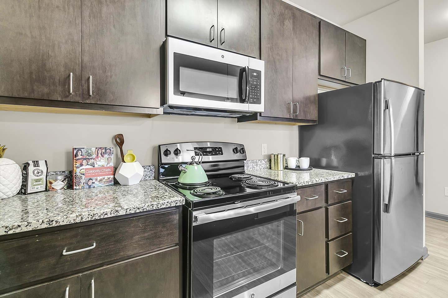 Kitchen-03-930-NoMo